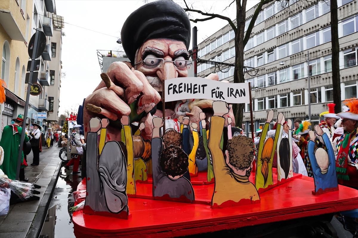 KÖLN (AA) – Almanya'da, Ren Nehri'ne komşu şehirlerde "5. Mevsim"