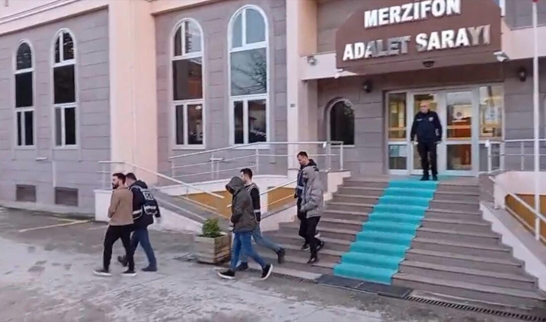 AMASYA (AA) – Amasya'nın Merzifon ilçesinde düzenlenen fuhuş operasyonunda gözaltına