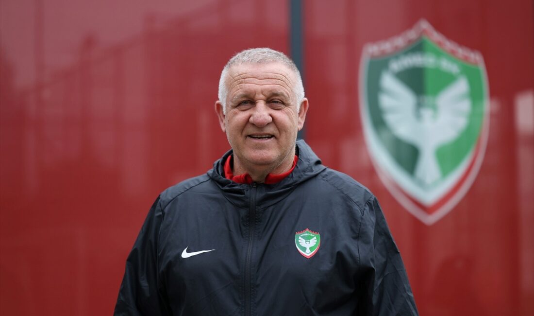 - "Yarım kalan hikayeyi tamamlamaya geldim"