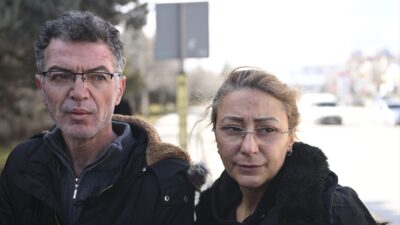 - Baba Dündar Güner:
- "Şimdi sınıfını ziyaret ettik. Masasını gördük,