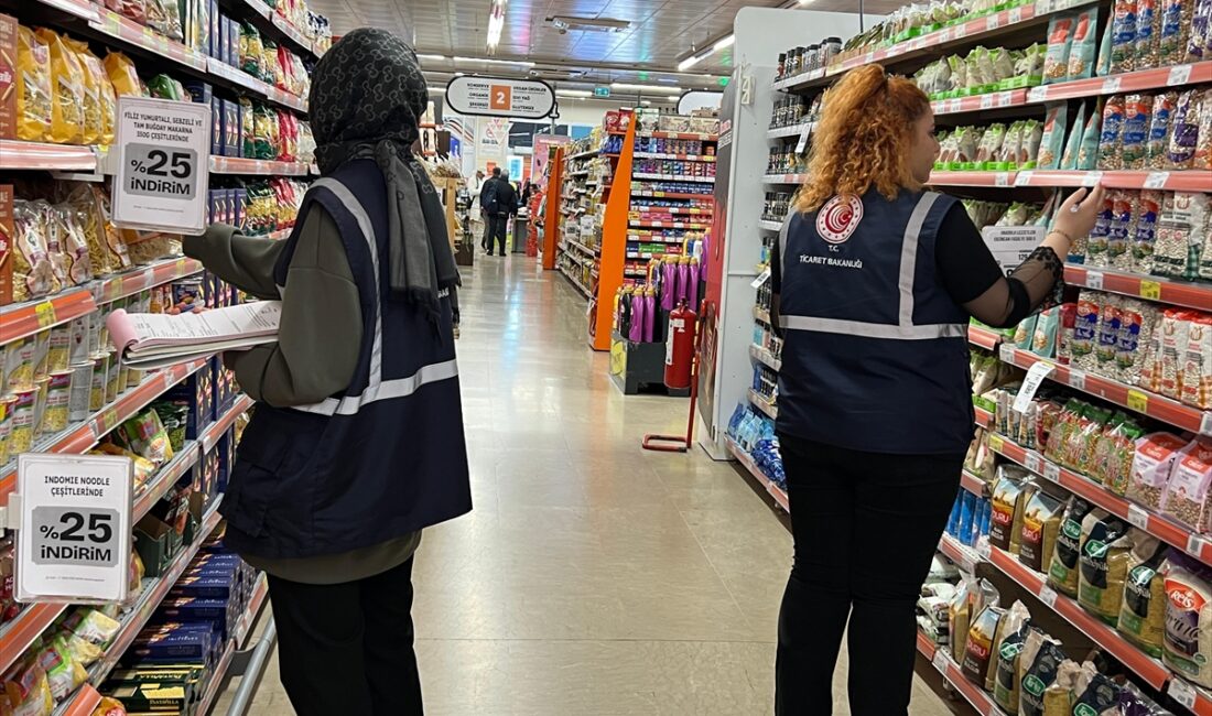 ANTALYA (AA) – Antalya'da ramazan ayı öncesinde vatandaşların mağduriyet yaşamaması