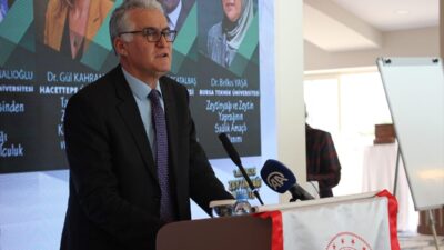 ANTALYA (AA) – Antalya'da 1. Antalya Natürel Sızma Zeytinyağı Kalite