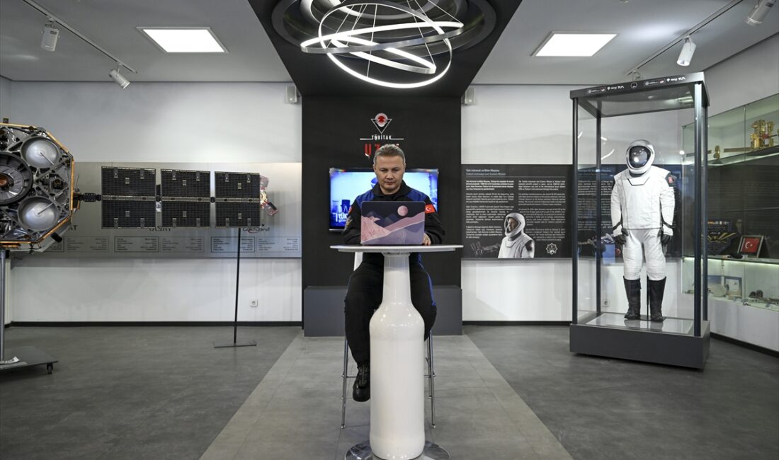 ANKARA (AA) – Astronot Alper Gezeravcı, Anadolu Ajansının (AA) gözünden