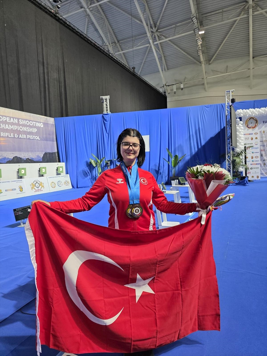 - Milli atıcı Elif Berfin Altun, kadınlar havalı tüfek soloda