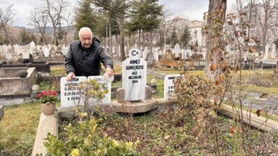 - Kayseri'de yaşayan 94 yaşındaki Ahmet Gümüşkuyu, 6 yıl önce