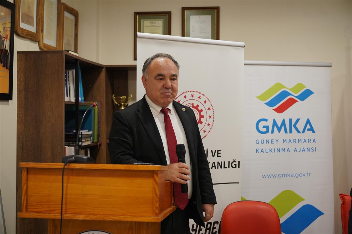 BALIKESİR (AA) – Balıkesir'in Ayvalık ilçesinde, zeytinyağı sektöründe kaliteyi koruyacak