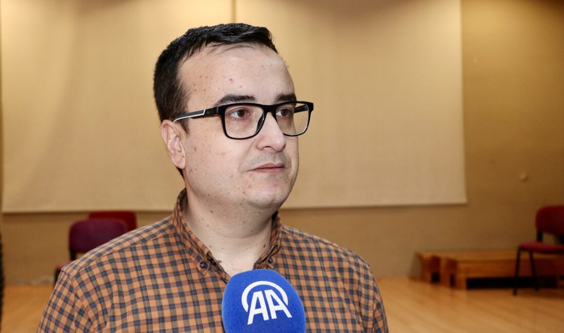 - Trabzon'da 88. Yıl Cumhuriyet Anadolu Lisesi öğrencilerinin rol aldığı