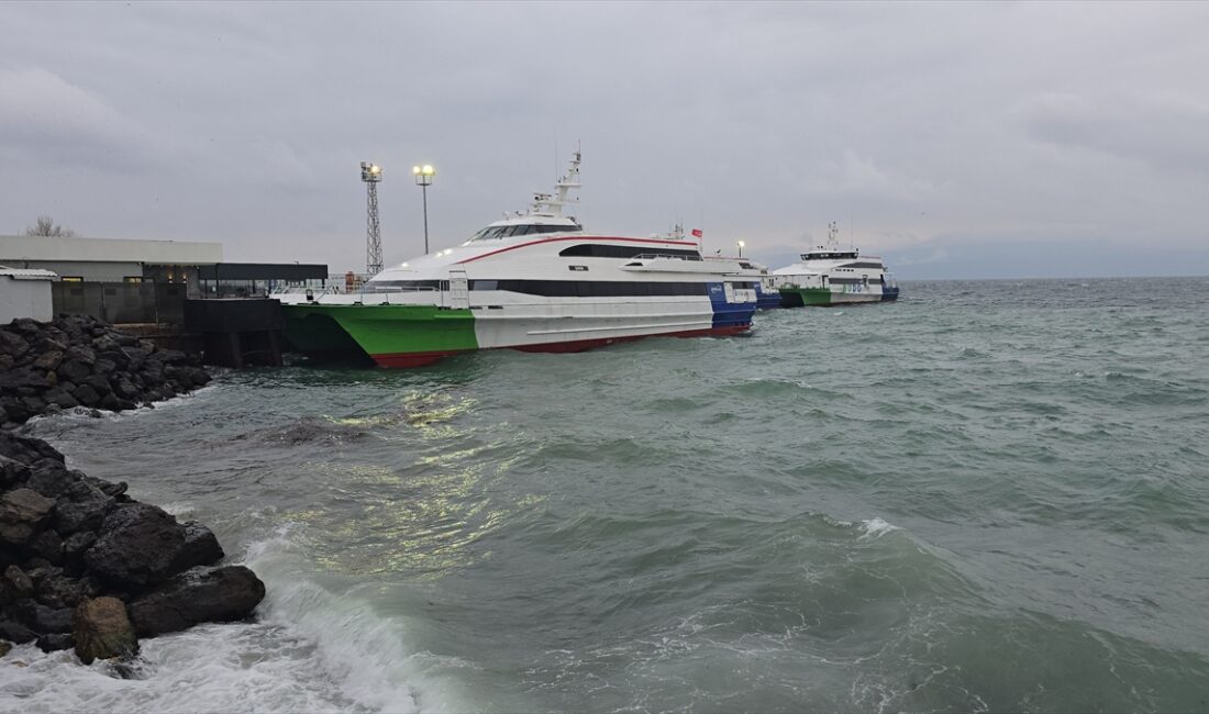 BURSA (AA) – Bursa Deniz Otobüslerinin (BUDO) yarınki 8 seferi,