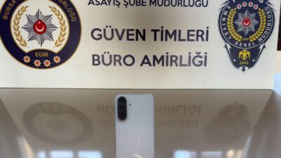 BURSA (AA) – Bursa'nın Osmangazi ilçesinde alışveriş yapan bir kişinin