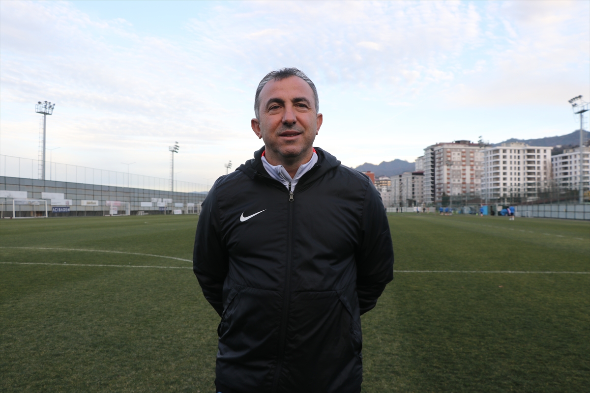 - Teknik direktörü Recep Uçar:
"Evimizde rakip kim olursa olsun kazanmak