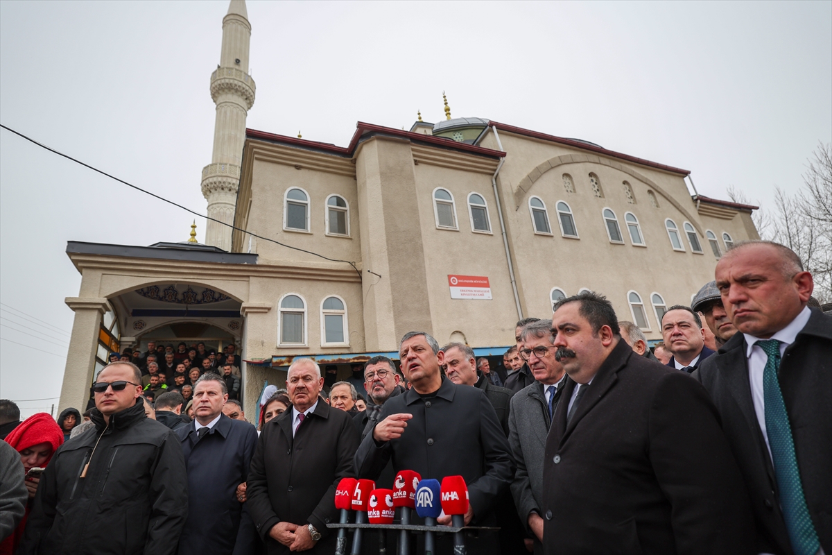 - "Depreme hazırlanmak, deprem gününden önce gayret göstermek, depremde acıyı,