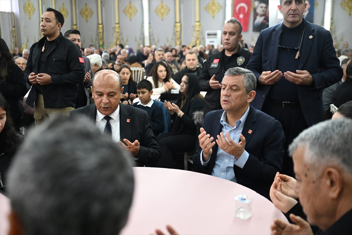 - "Depremin 3'üncü yılında bizim üzerimize düşen hem dini vecibeleri