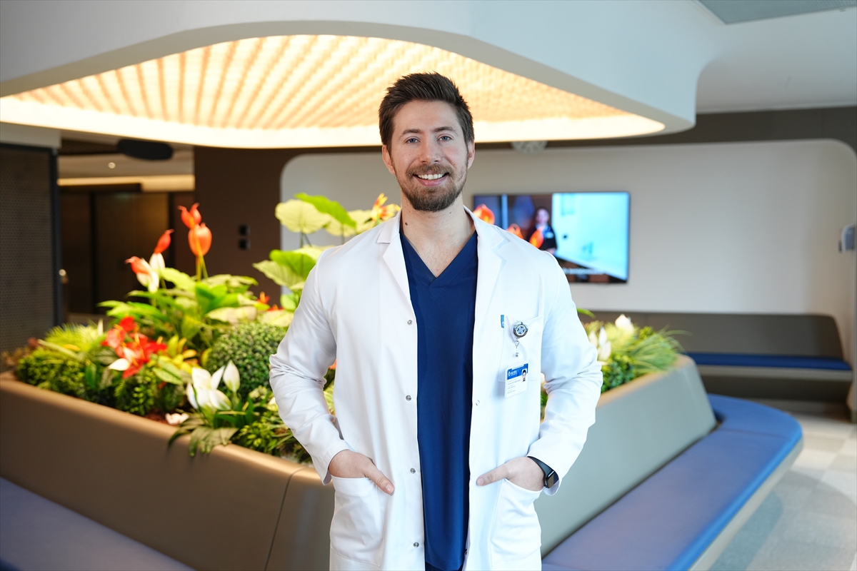 - Medipol Acıbadem Bölge Hastanesi Dermatoloji Uzmanı Uzm. Dr. Umut