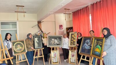 ÇORUM (AA) – Çorum'un Alaca ilçesindeki Halk Eğitimi Merkezinde devam