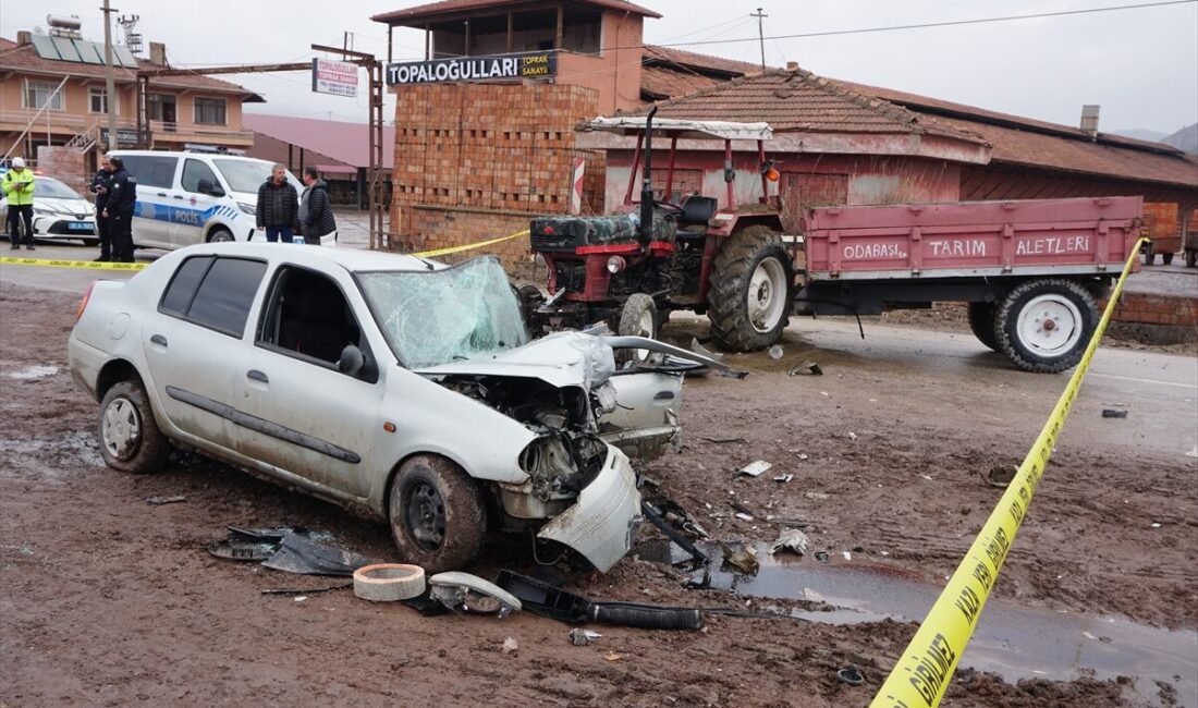 - Kaza anı, çevredeki iş yerinin güvenlik kamerasınca kaydedildi
