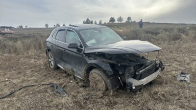 ÇORUM (AA) – Çorum'un Alaca ilçesinde tır ile cipin çarpışması