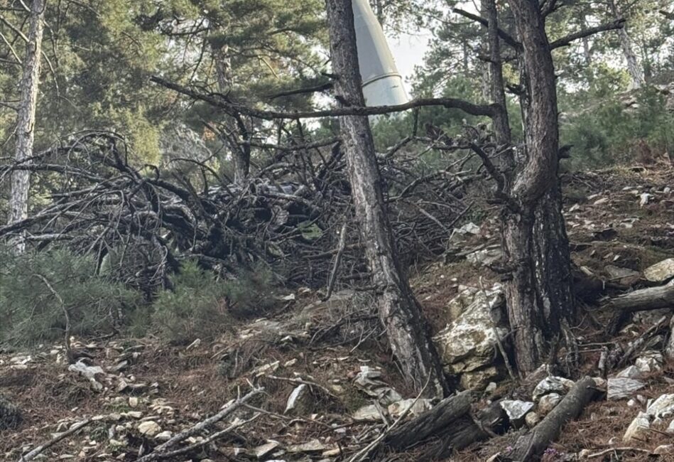 DENİZLİ (AA) – Denizli'de Bağbaşı Yaylası'na ulaşım sağlayan teleferik hattı,