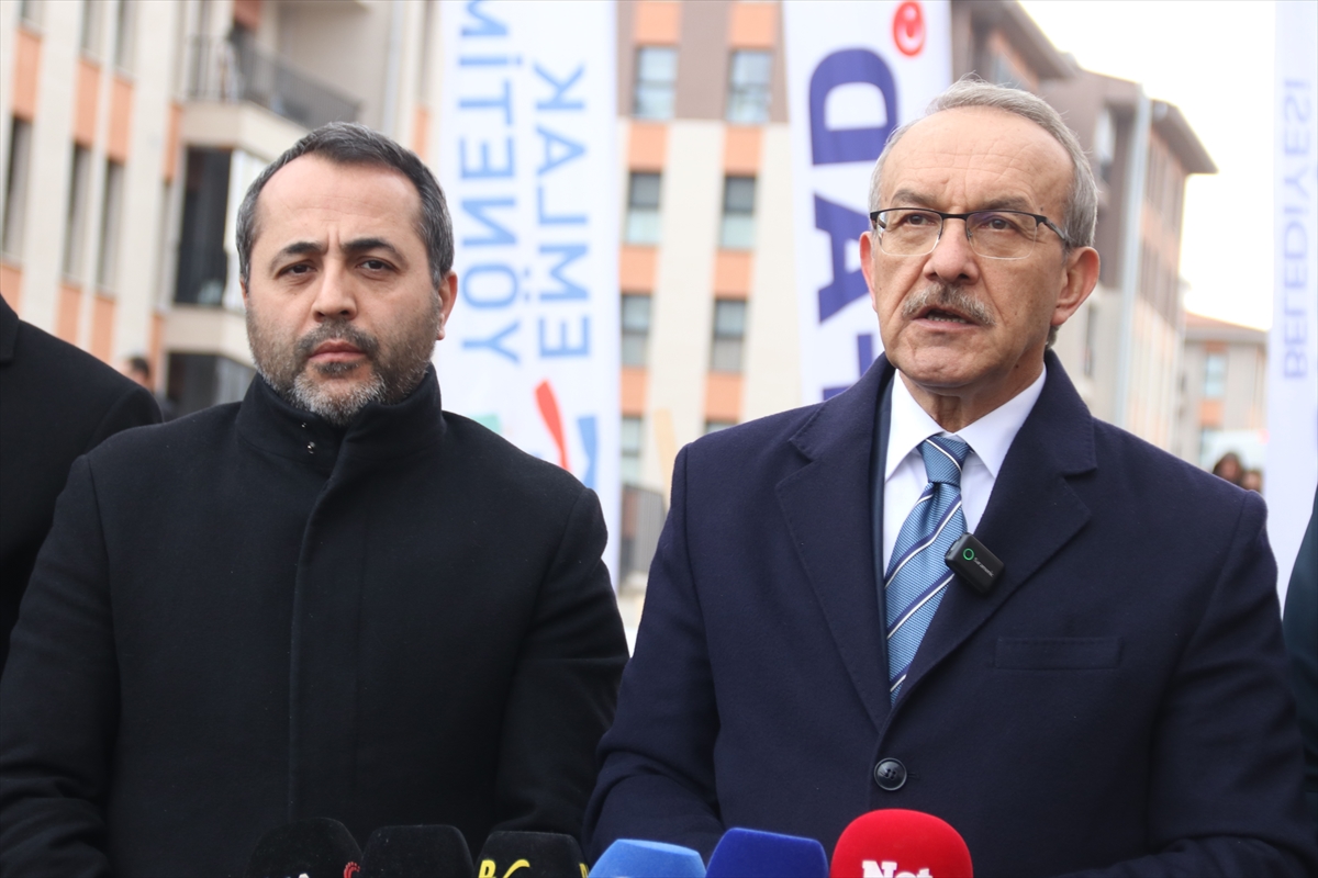 - Vali Seddar Yavuz:
- "Güçlü eğitim altyapısıyla, yeni konutlarıyla, ticaret