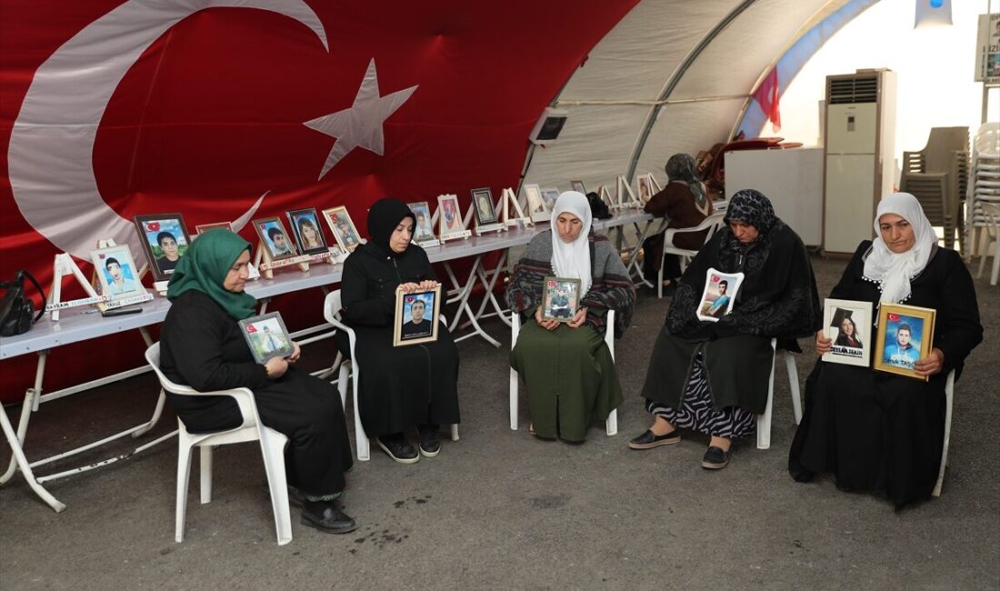 - Anne Bedriye Uslu:
- "Oğlumla oruç tutup, iftar yapmayı isterdim.