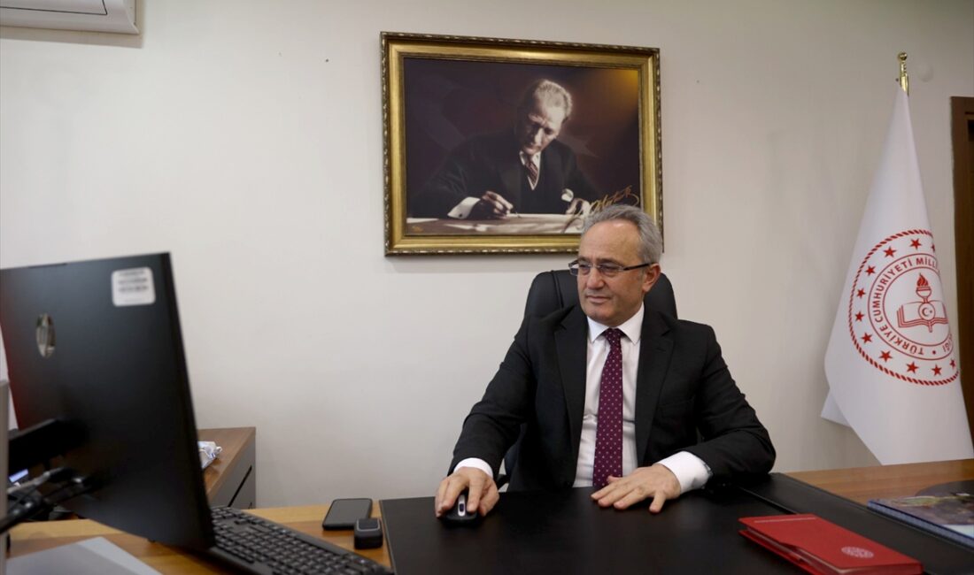 EDİRNE (AA) – Edirne Milli Eğitim Müdürü Ahmet Alireisoğlu, Anadolu