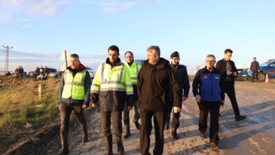 EDİRNE (AA) – Edirne Valisi Yunus Sezer, kentte nehirlerdeki debi