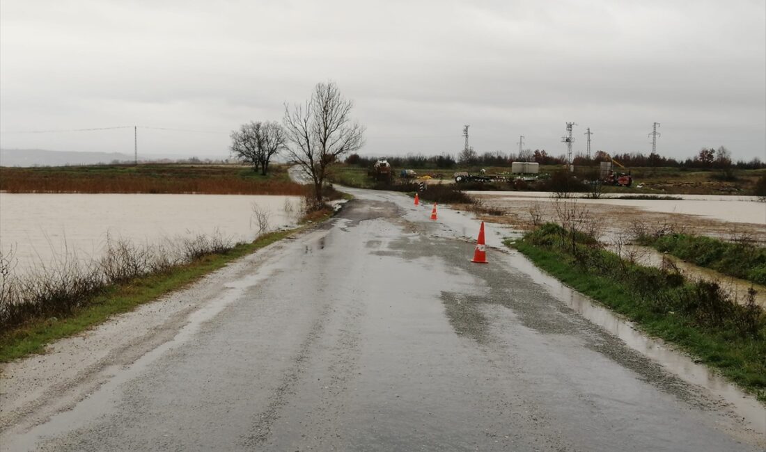 EDİRNE (AA) – Edirne'de Tunca Nehri'nin debisi yeniden yükseldi, Meriç
