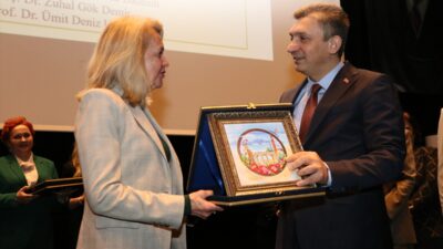 - Antalya Valisi Hulusi Şahin:
- "Engelli bireyi olan bir ailenin