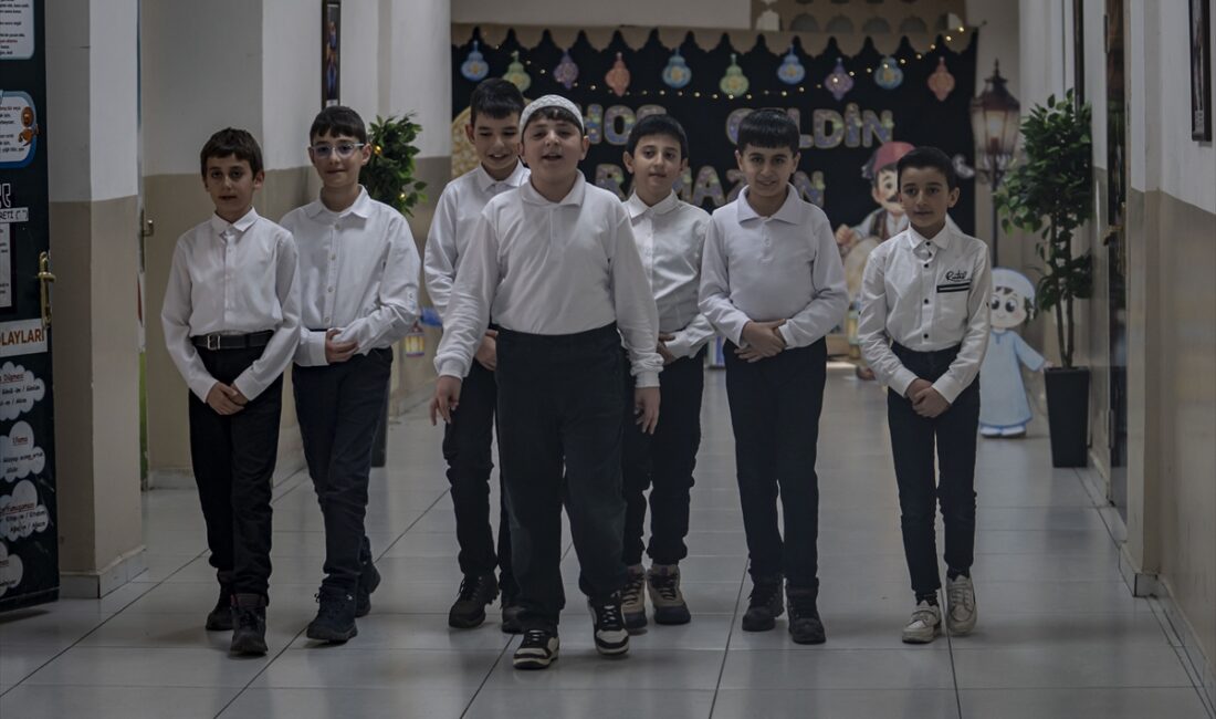 ERZURUM (AA) – Erzurum'un Pasinler ilçesindeki bir ilkokulda bulunan 16