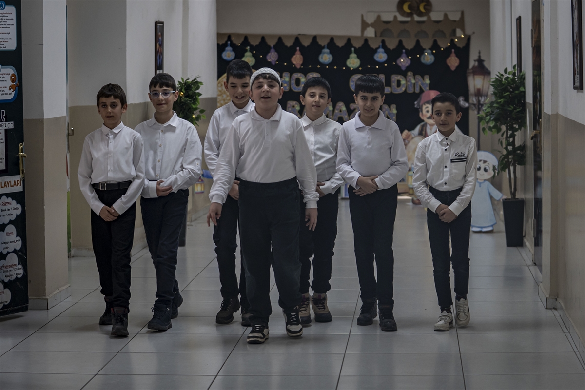 ERZURUM (AA) – Erzurum'un Pasinler ilçesindeki bir ilkokulda bulunan 16