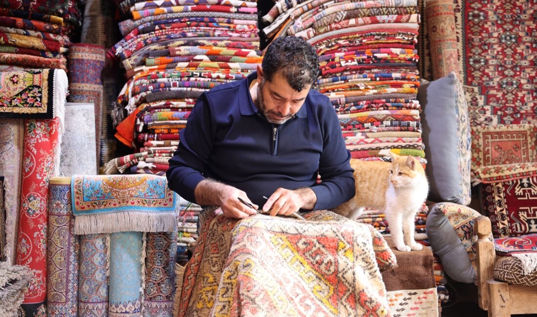 - Nevşehir'in Göreme beldesinde yaşayan Süleyman Akbaş, 38 yıldır eski