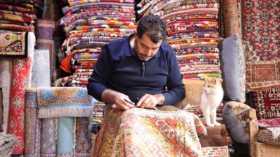 - Nevşehir'in Göreme beldesinde yaşayan Süleyman Akbaş, 38 yıldır eski