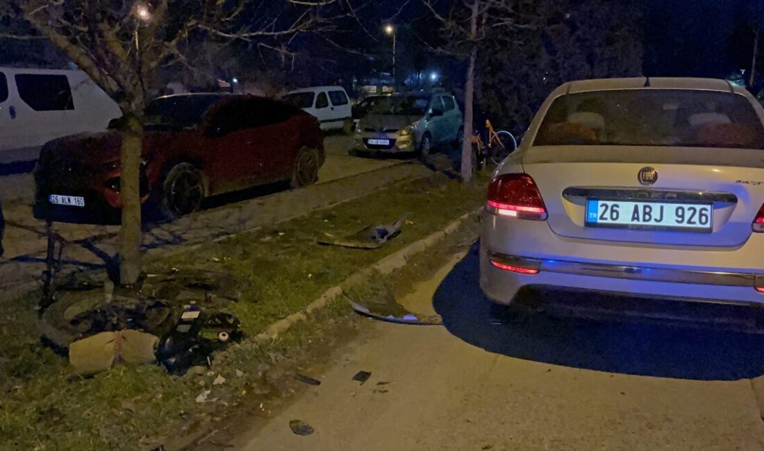 ESKİŞEHİR (AA) – Eskişehir'in Odunpazarı ilçesinde 17 yaşındaki ehliyetsiz sürücünün