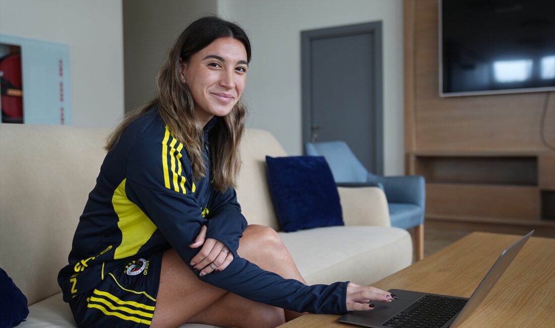 İSTANBUL (AA) – Fenerbahçe arsaVev Kadın Futbol Takımı kaptanı Ece