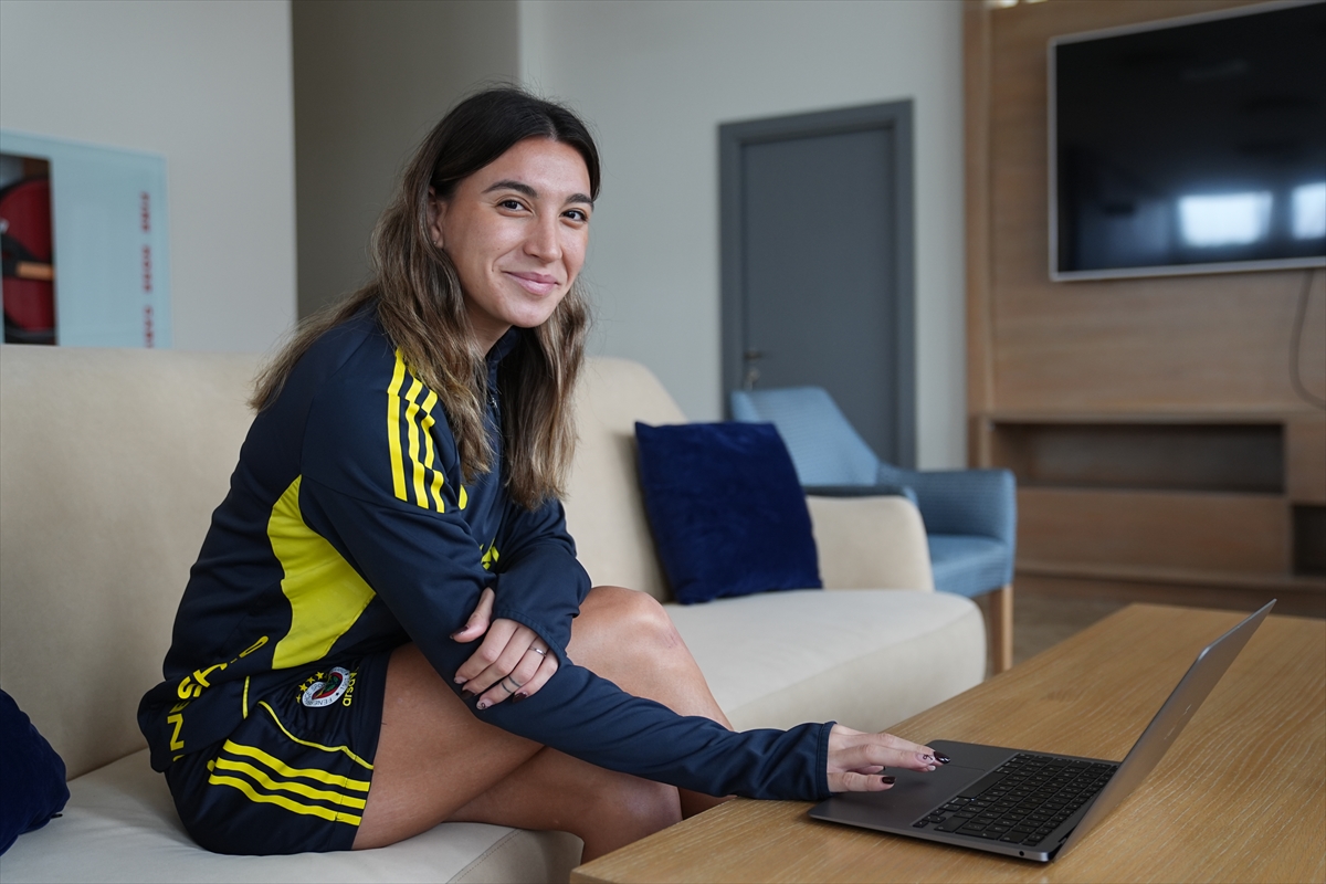 İSTANBUL (AA) – Fenerbahçe arsaVev Kadın Futbol Takımı kaptanı Ece