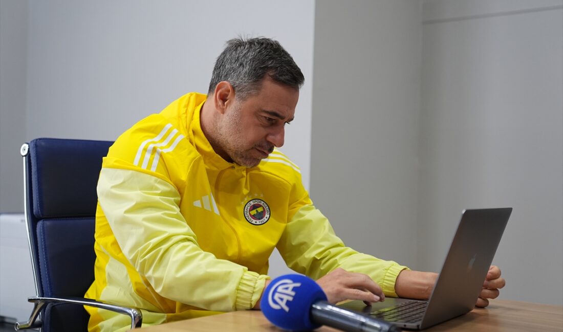 İSTANBUL (AA) – Fenerbahçe arsaVev Kadın Futbol Takımı Teknik Direktörü