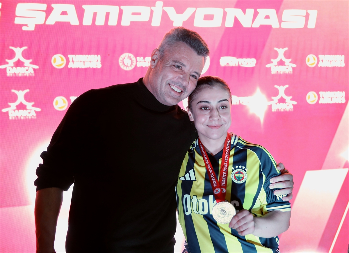 - Sadettin Saran:
"Dünyada bizim kadar olimpiyatlara sporcu veren spor kulübü