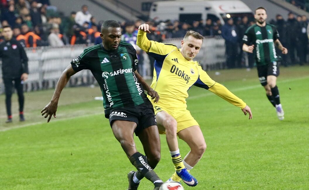 - Kocaelispor: 0 - Fenerbahçe: 2