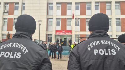 - Mahkeme, 12 sanıktan 7'sine 5 ila 16 yıl 8