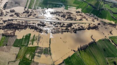 UŞAK (AA) – Uşak'ta Gediz Nehri'nin taşması sonucu bazı tarım
