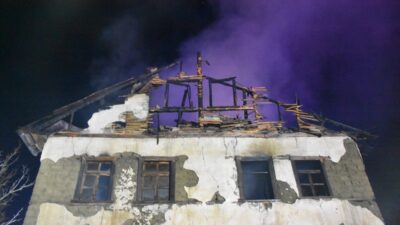 GÜMÜŞHANE (AA) – Gümüşhane'de iki katlı müstakil evde çıkan yangında