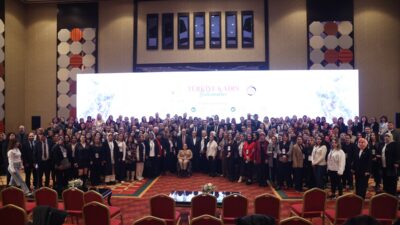 - "Türkiye kadın buluşmalarıyla, bölgelerde gerçekleştireceğimiz çalıştaylarla 300 bin üyemizin