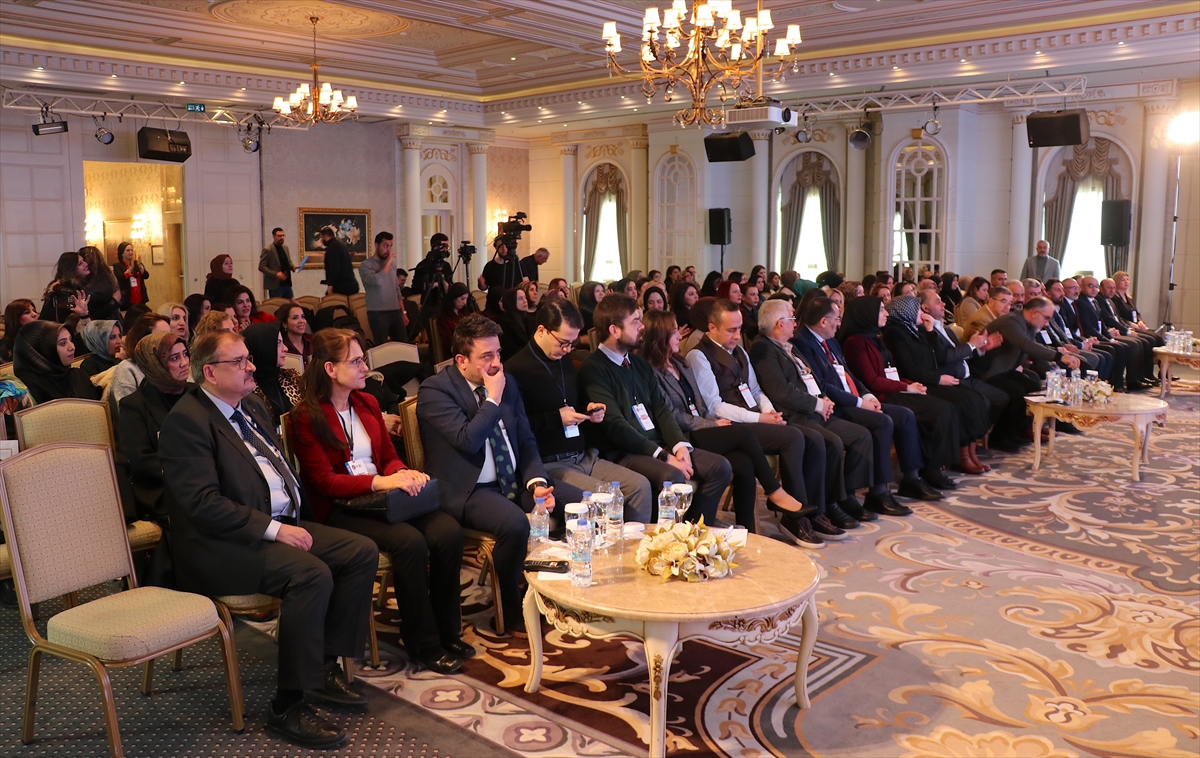 - HAK-İŞ Genel Başkan Yardımcısı Yunus Değirmenci:
- "Dijitalleşme, hızla etrafımızı