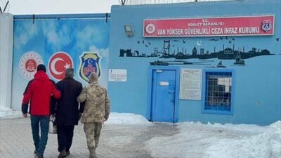 HAKKARİ (AA) – Hakkari'de "silahlı terör örgütüne üye olma" suçundan