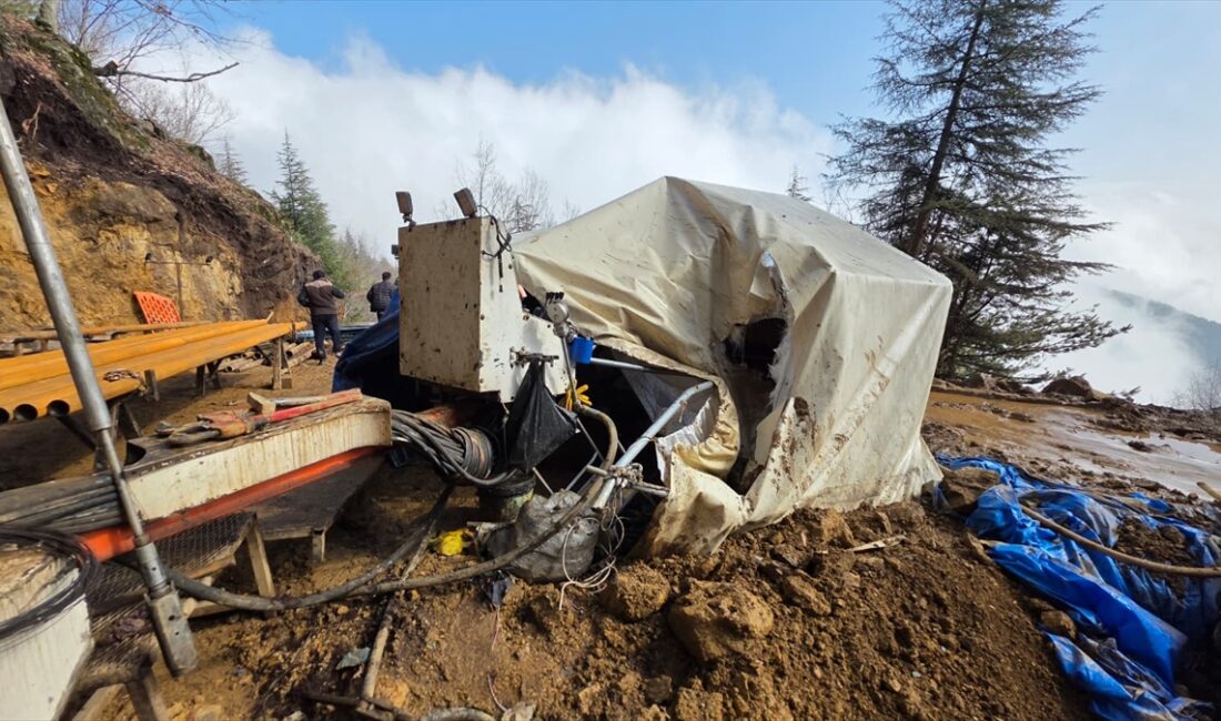 HATAY (AA) – Hatay'ın Hassa ilçesinde, içinde konakladığı çadıra dağdan