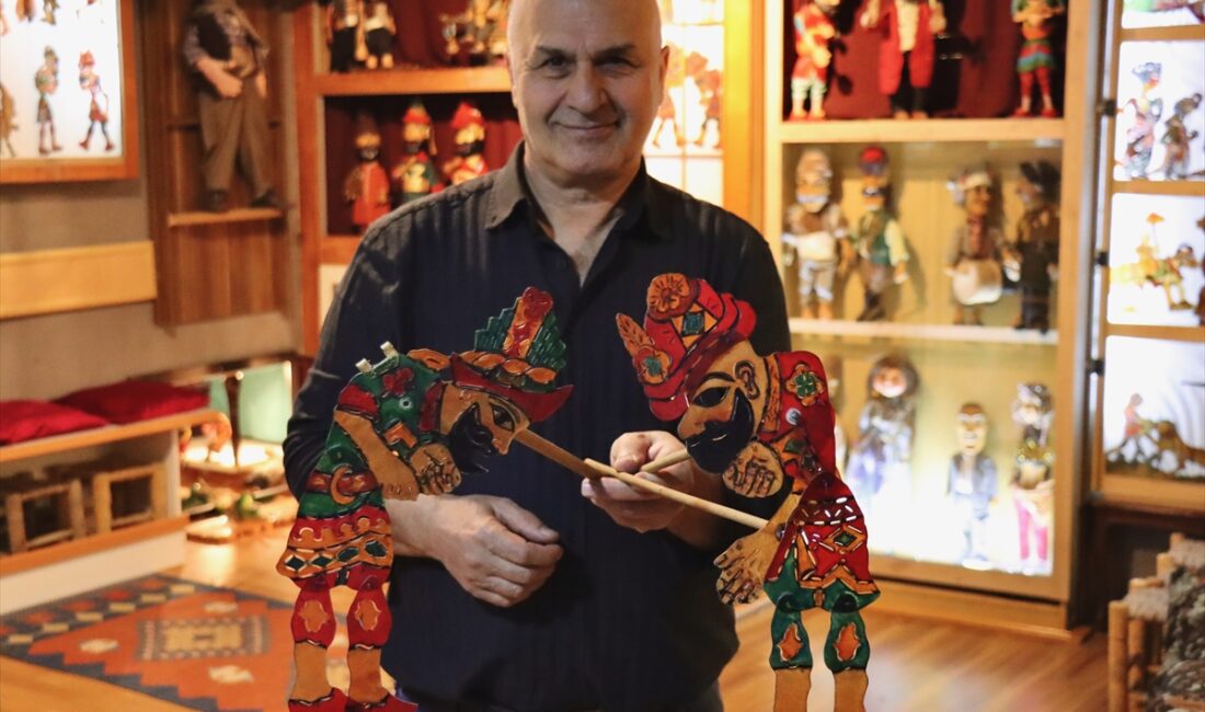 - Bursa'da ramazan ayı boyunca klasik Karagöz oyunlarının yanı sıra