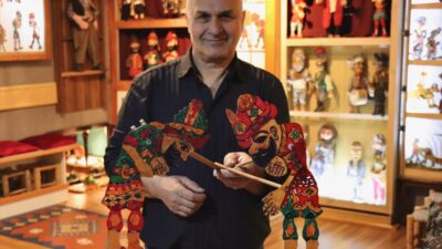 - Bursa'da ramazan ayı boyunca klasik Karagöz oyunlarının yanı sıra