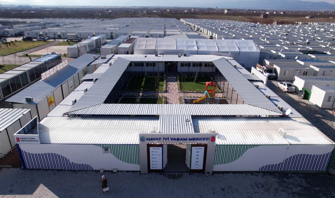 - Malatya'da yaklaşık 20 bin kişinin yaşadığı Samanköy Konteyner Kent'te