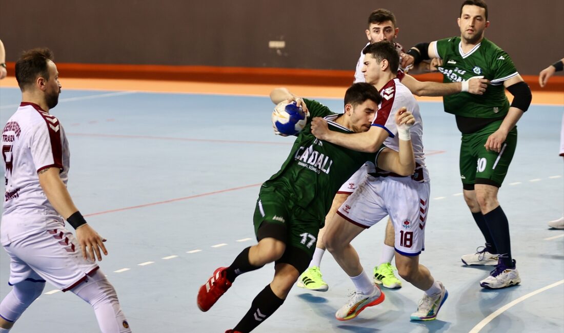 - Trabzon Büyükşehir Belediyespor: 41 - Rize Belediyespor: 37