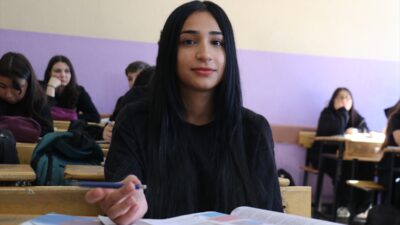 - "Nefesim kesildi, hocalarım müdahale etti. İkisinin müdahalesinden sonra kendime