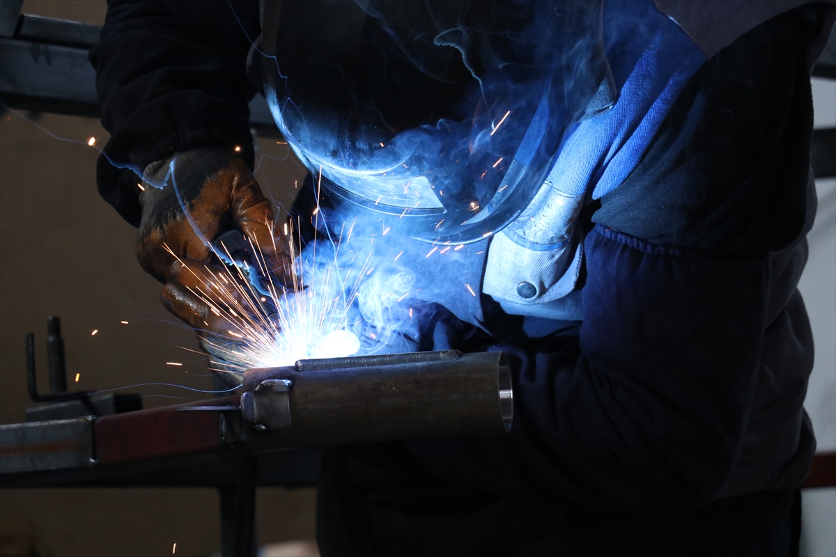 - Kentte 1,5 ton yük taşıma kapasiteli özel tasarım kasa